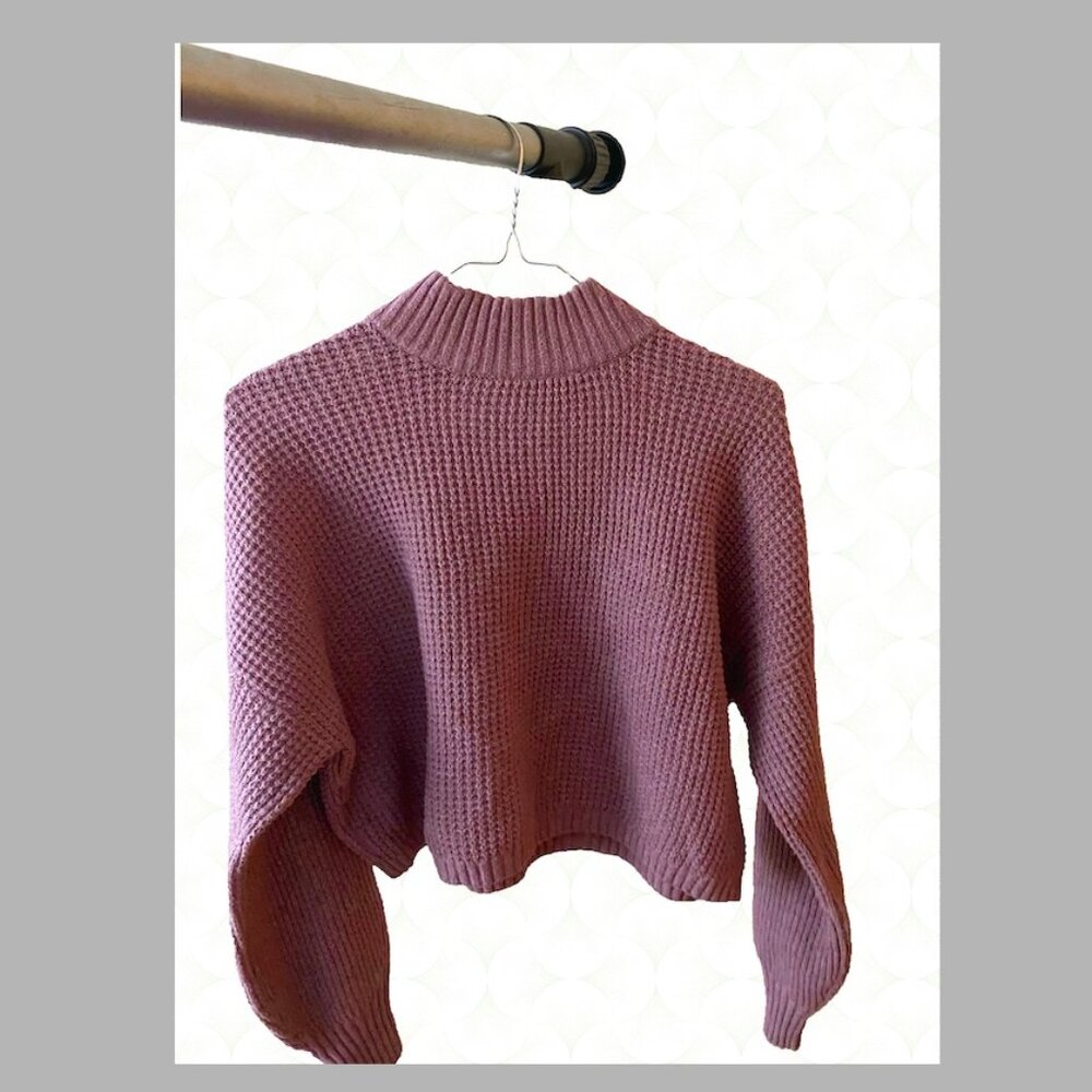 Hollister Soft Crochet Knit Mock Neck Cropped Sweater